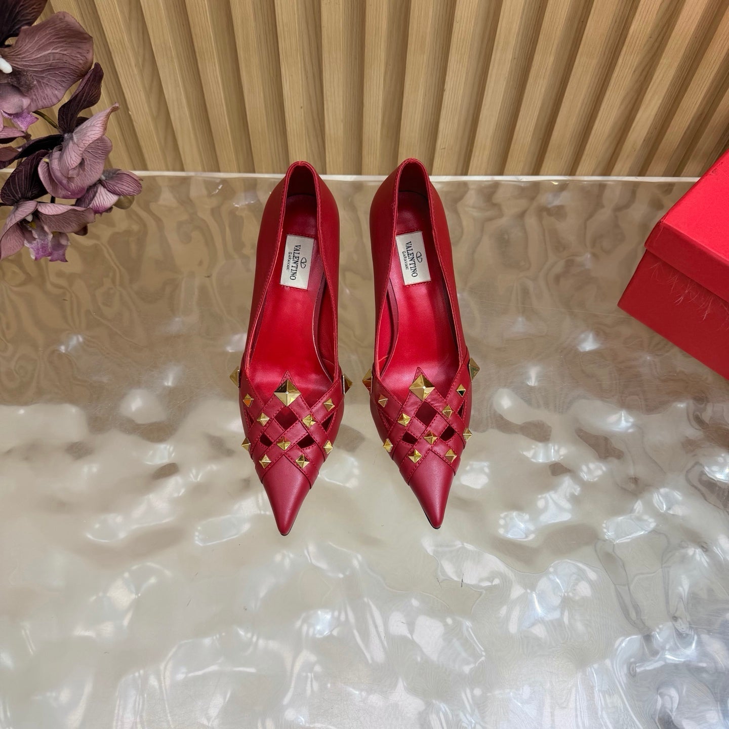 VALENTINO 26S STUDDED POINTED TOE PUMPS 90 MM IN RED CALFSKIN