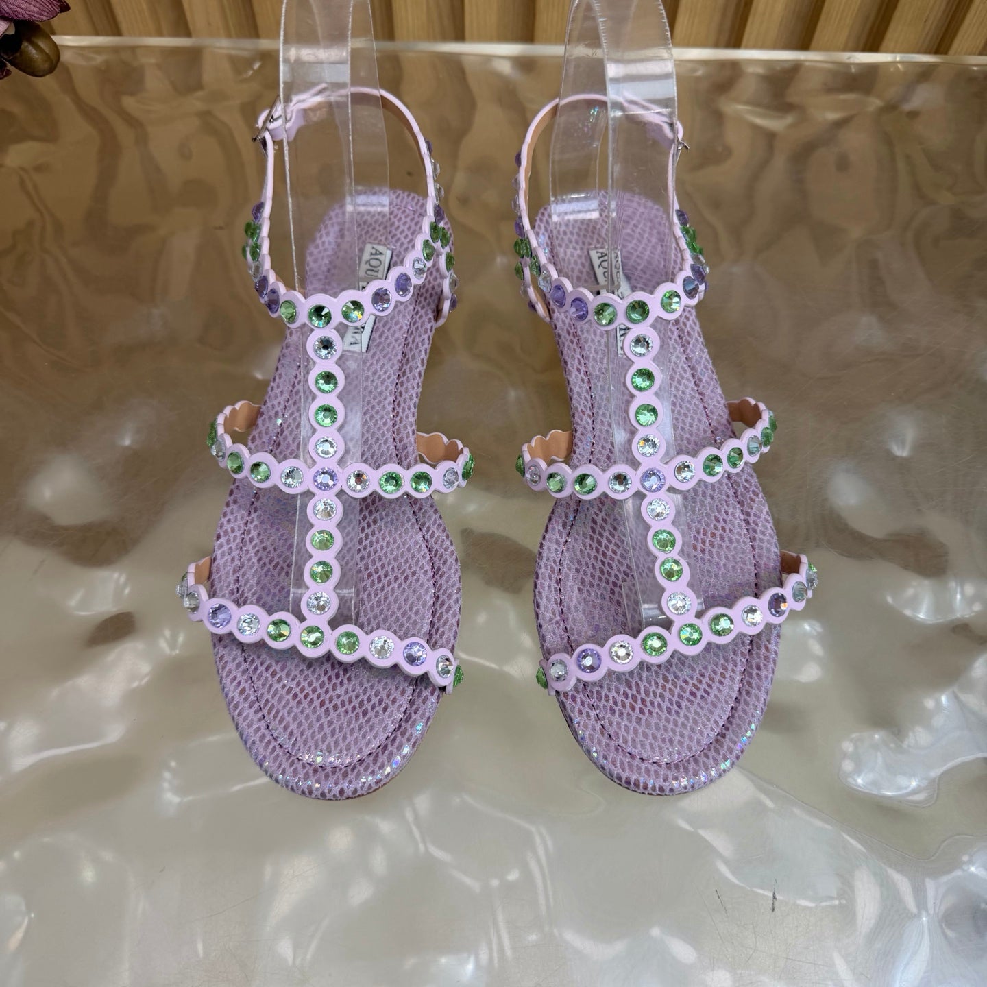 AQUAZZURA 26S FLAT SANDALS IN LIGHT PURPLE SNAKESKIN CRYSTAL EMBELLISHED