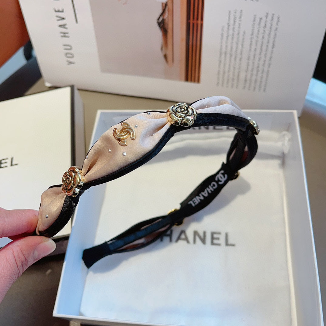 LIGHT PINK SILK HAIRBAND 410836