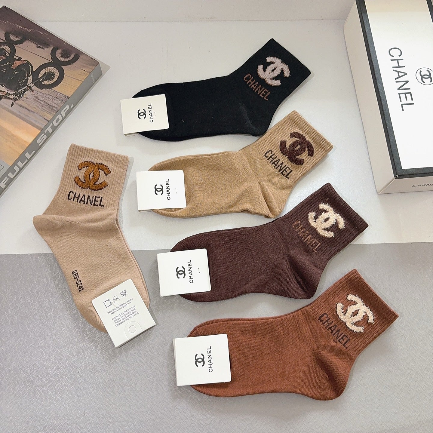 CHANEL 26S ANKLE SOCKS 412387 (1 BOX)