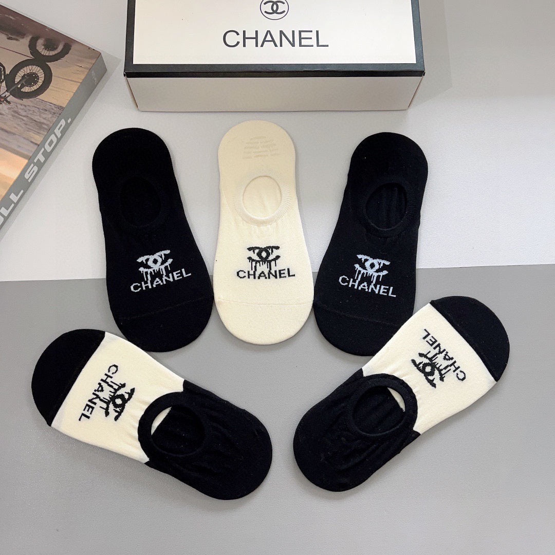 CHANEL 26S NO-SHOW SOCKS 412398 (1 BOX)
