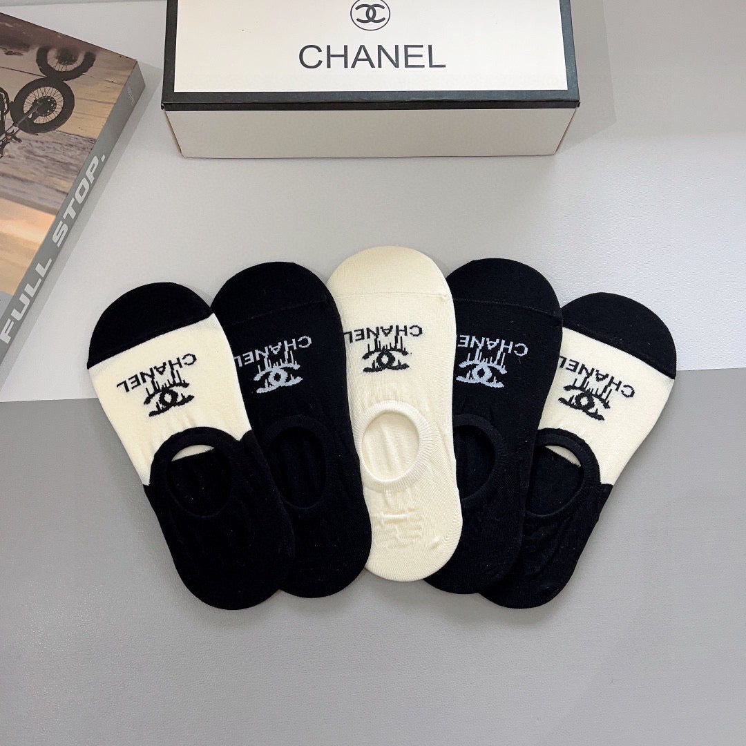 CHANEL 26S NO-SHOW SOCKS 412398 (1 BOX)