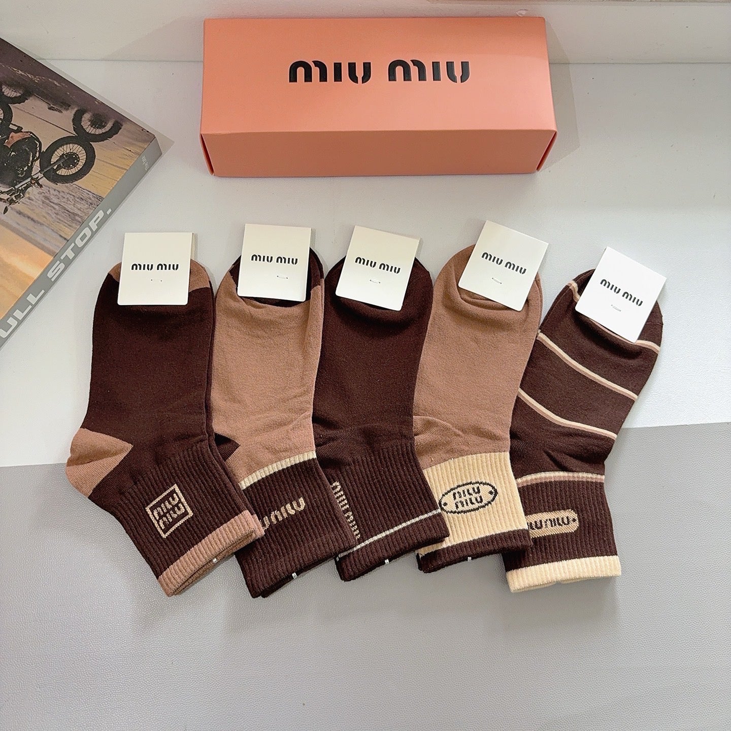 MIUMIU 26S ANKLE SOCKS 415764 (1 BOX)