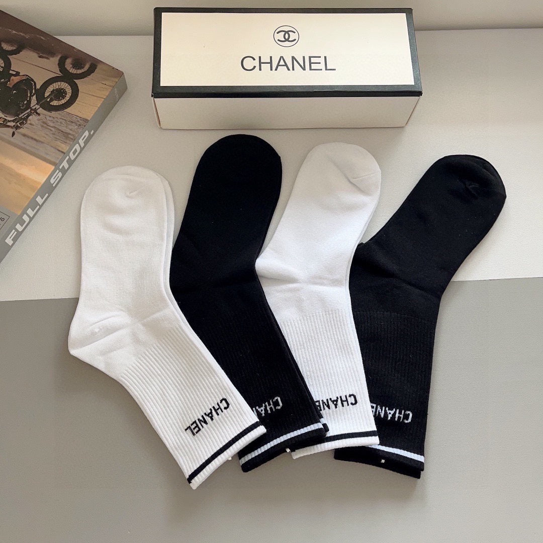 CHANEL 26S CREW SOCKS 398711 (1 BOX)