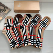 BURBERRY 26S CREW SOCKS 390524 (1 BOX)