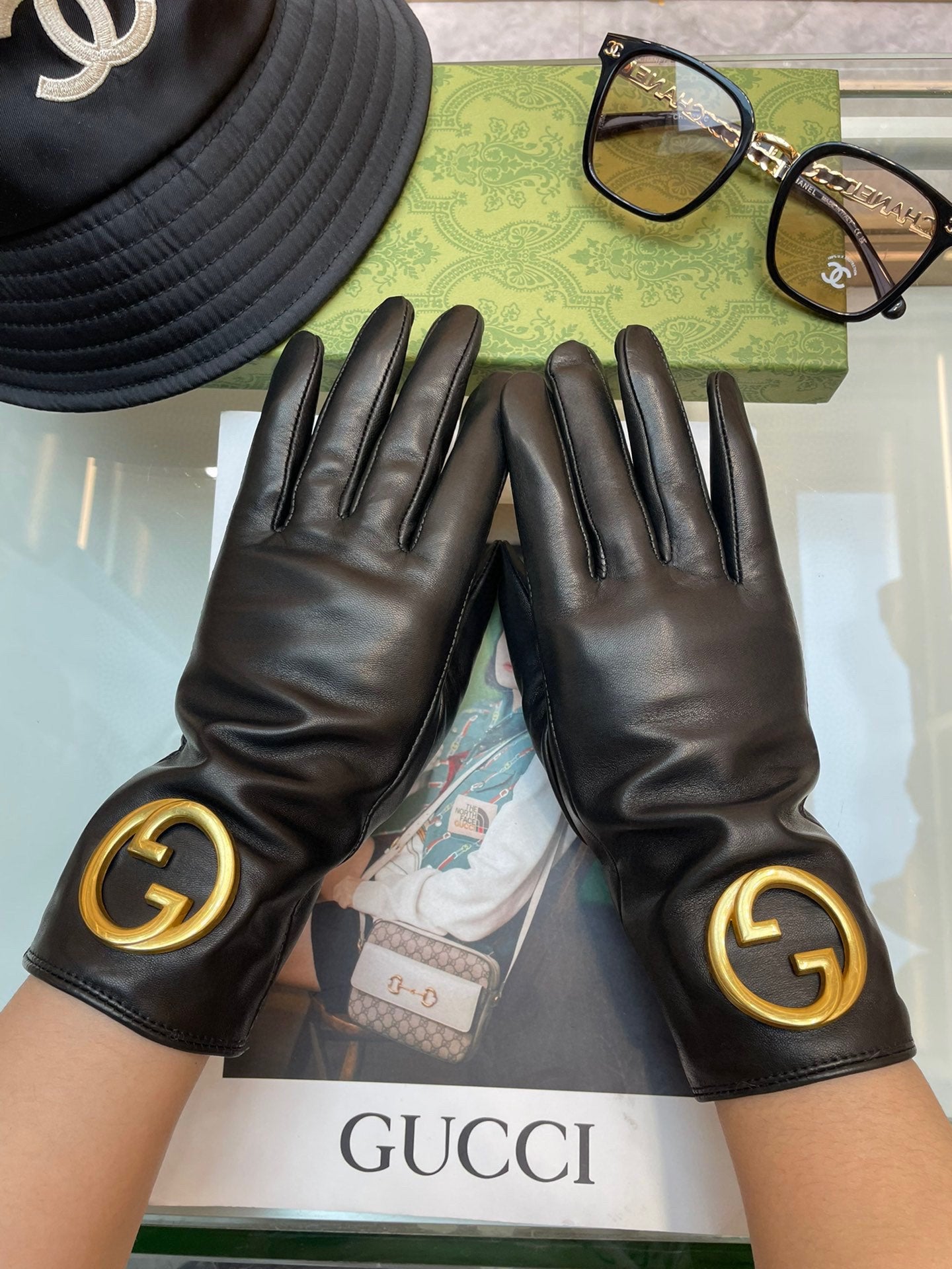 GLOVES IN BLACK SHEEPSKIN WITH CASHMERE LINING 432595