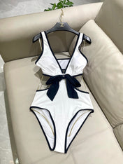 CC BIKINI SWIMSUIT SET IN WHITE AND BOW BLACK 622186