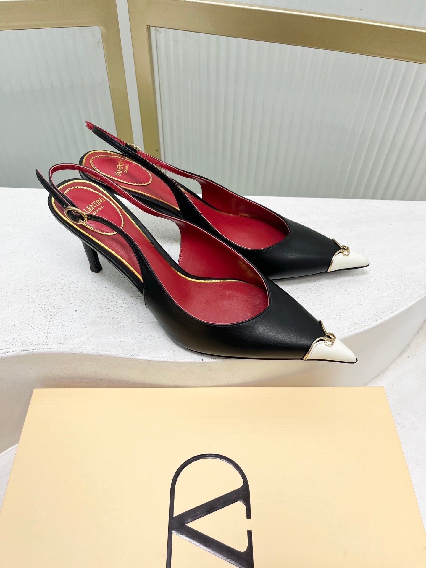 VALENTINO 26S SLINGBACK PUMPS 45 MM IN BLACK MIX WHITE CALFSKIN