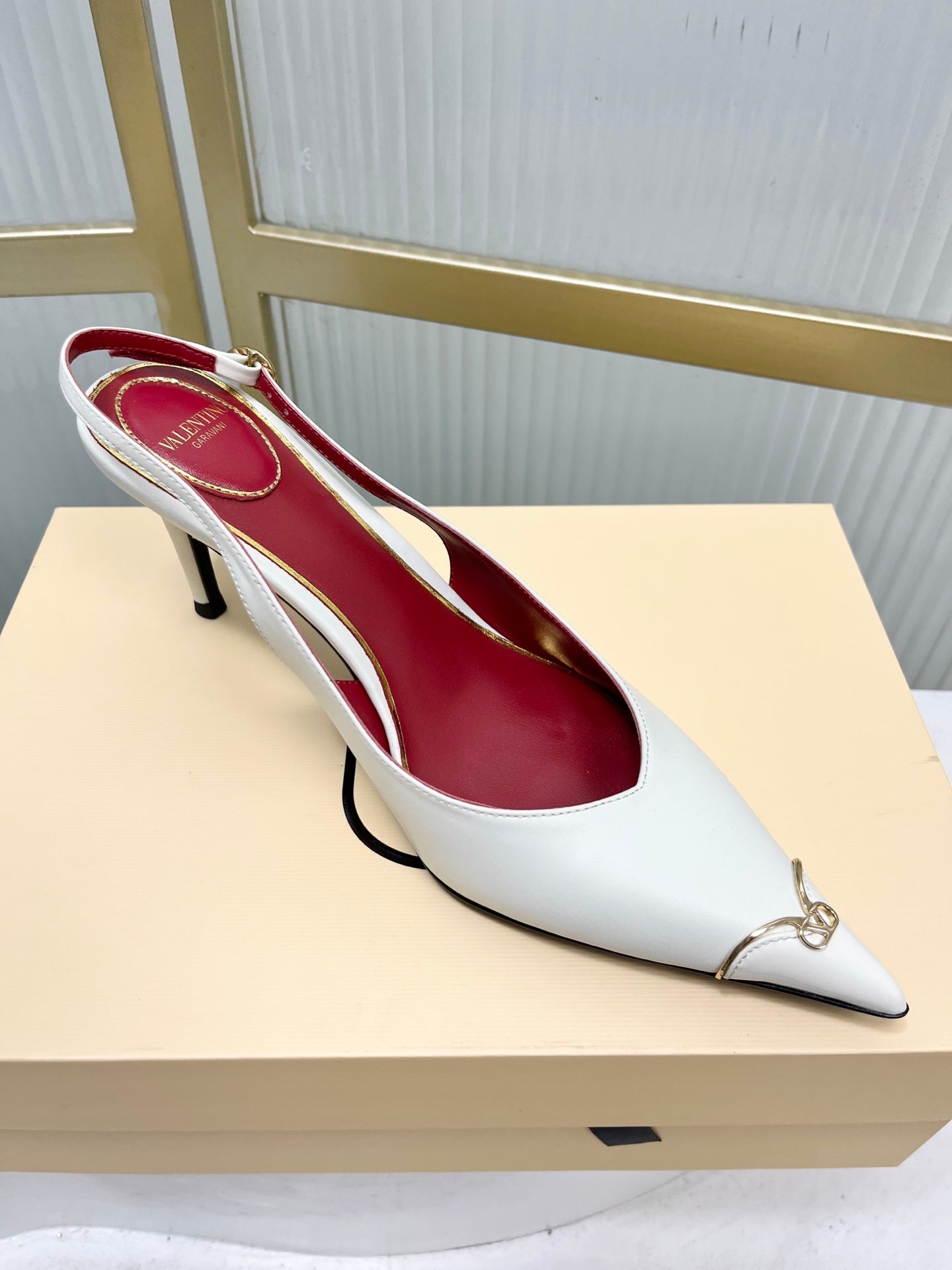 VALENTINO 26S SLINGBACK PUMPS 45 MM IN CREAM WHITE CALFSKIN