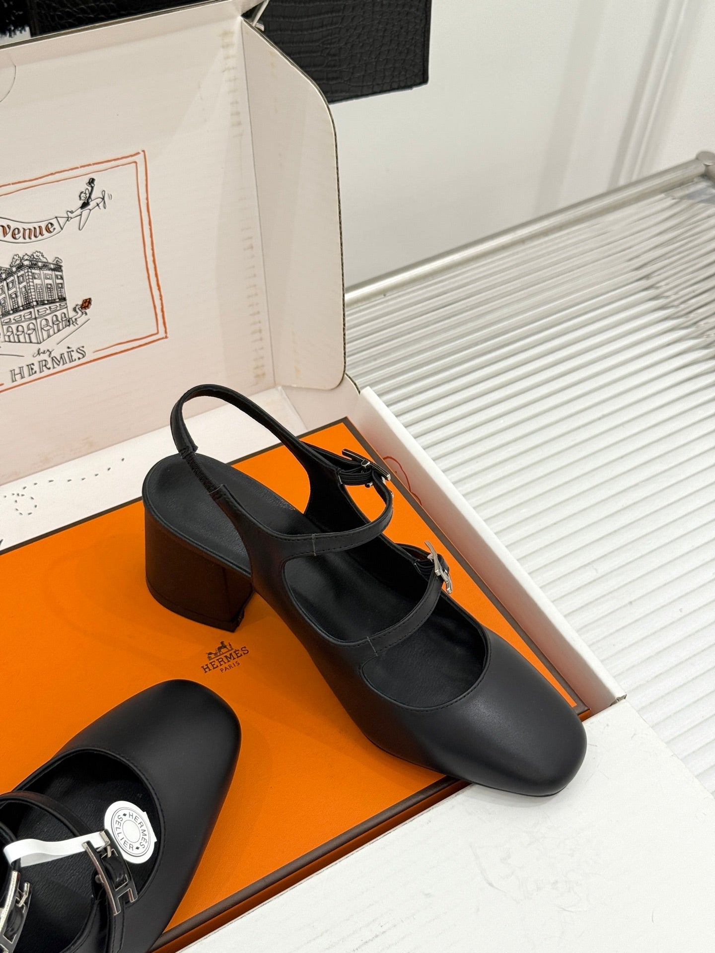 HM 26S SLINGBACK HIGH HEELS IN BLACK CALFSKIN