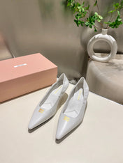 POINTED-TOE MID HEEL PUMPS IN WHITE SMOOTH LAMBSKIN