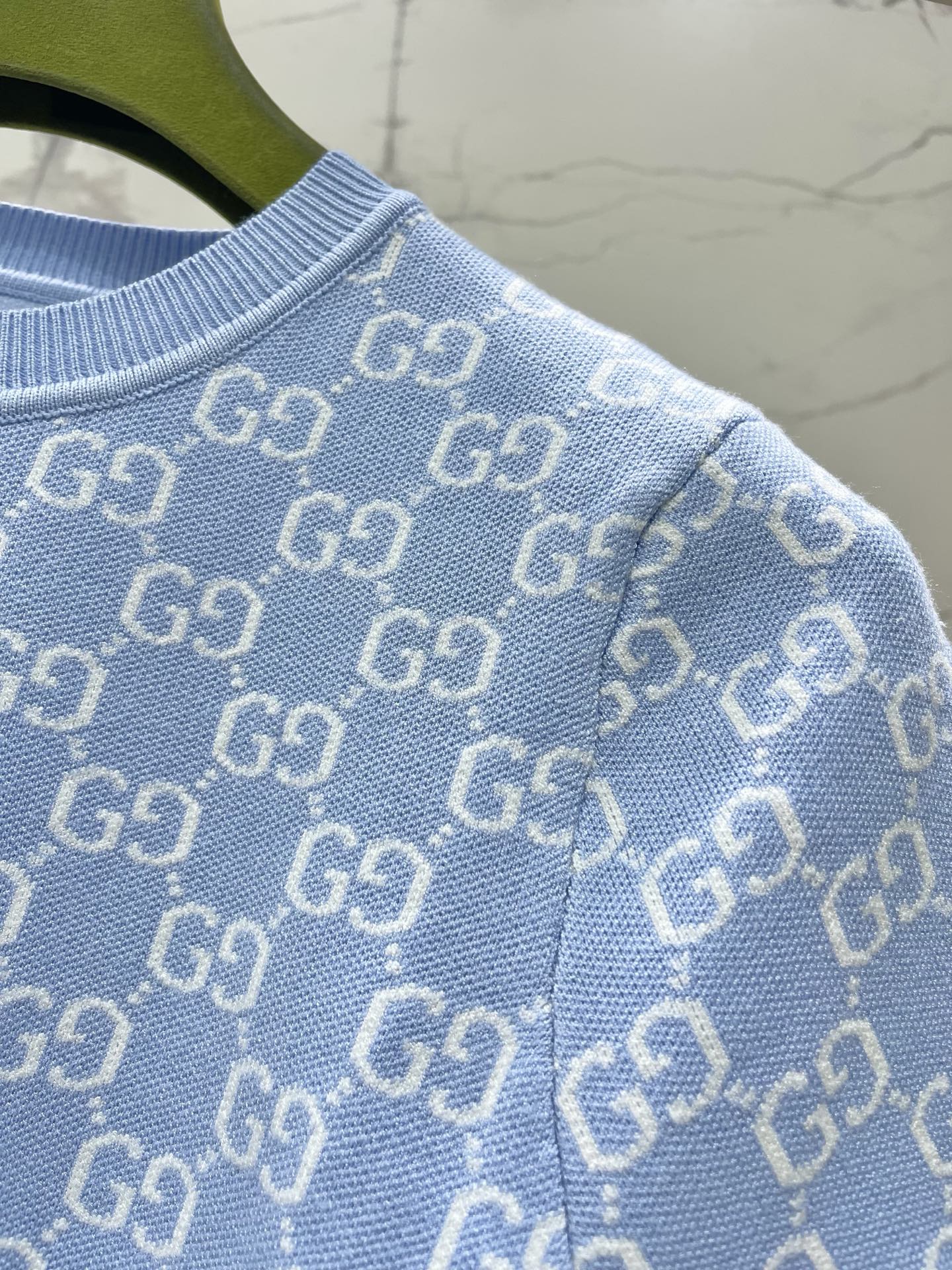 GUCCI 26S SHORT-SLEEVE CREWNECK KNIT T-SHIRT 470