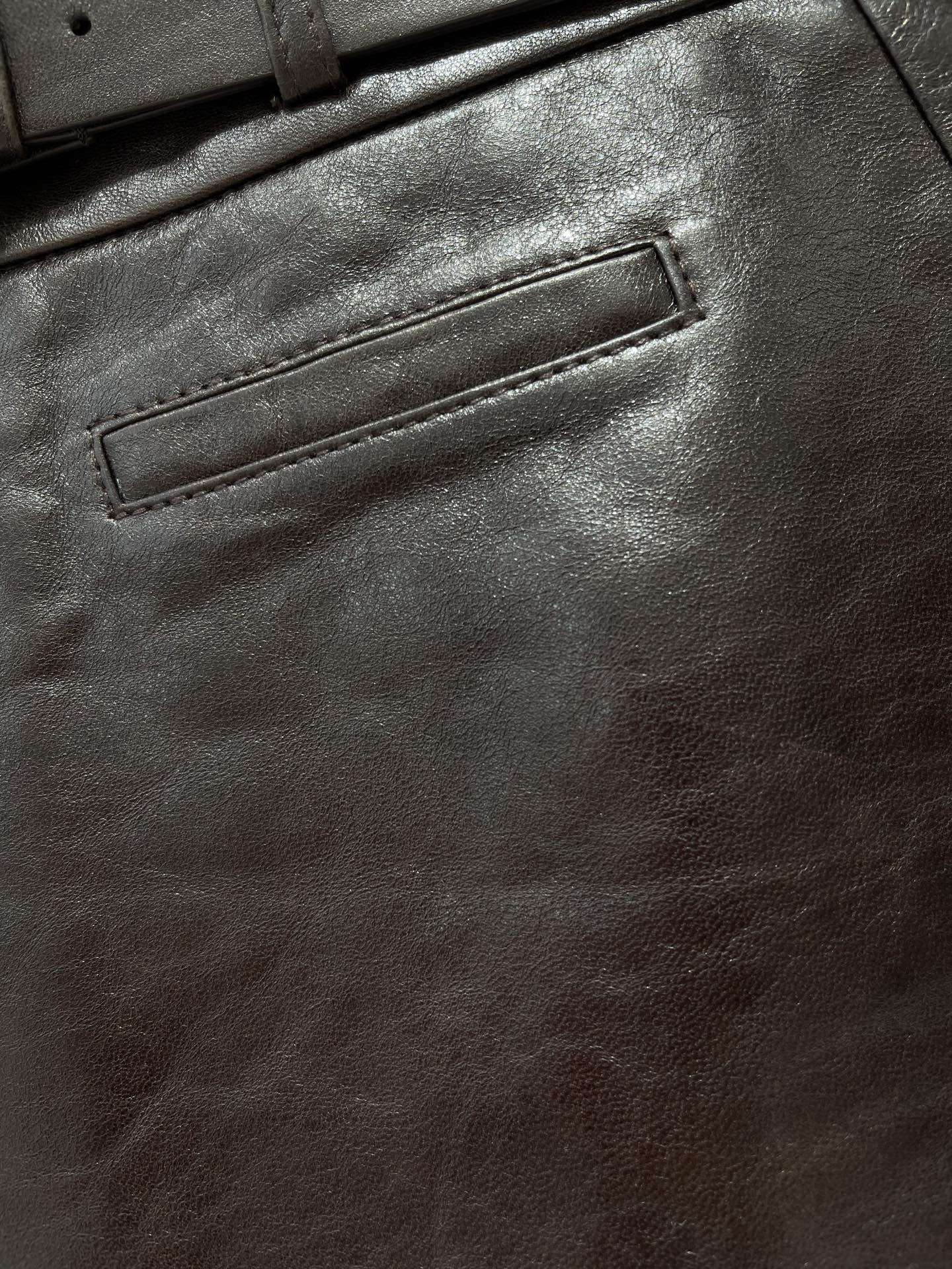 CELINE 26S LEATHER SHORTS 423