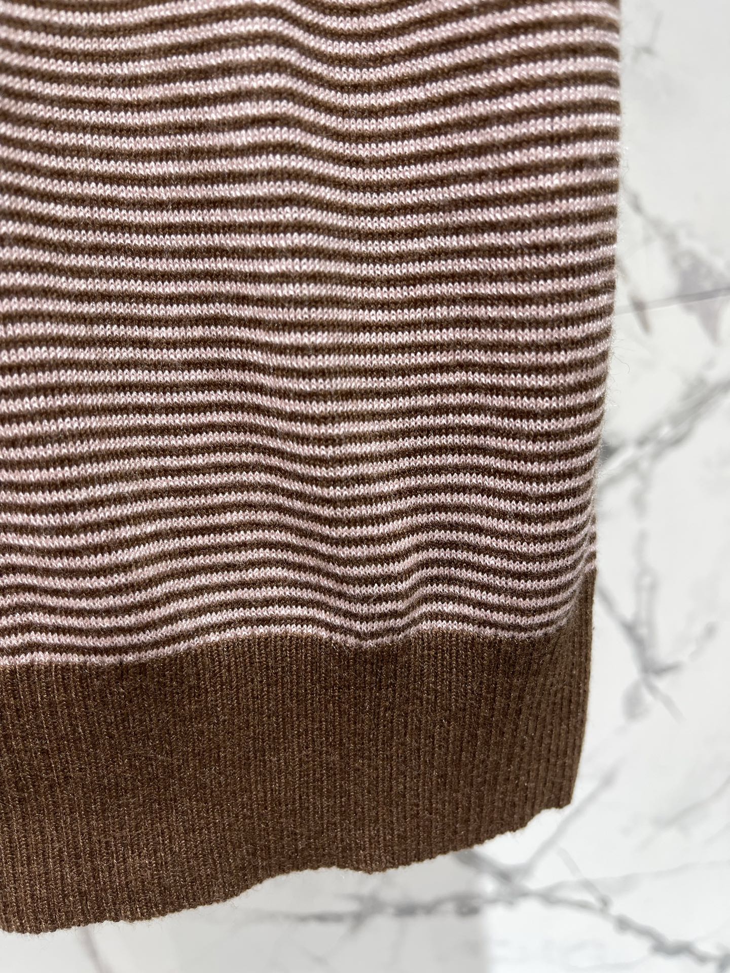 YSL 26S SHORT-SLEEVE MOCK NECK KNIT TOP 488
