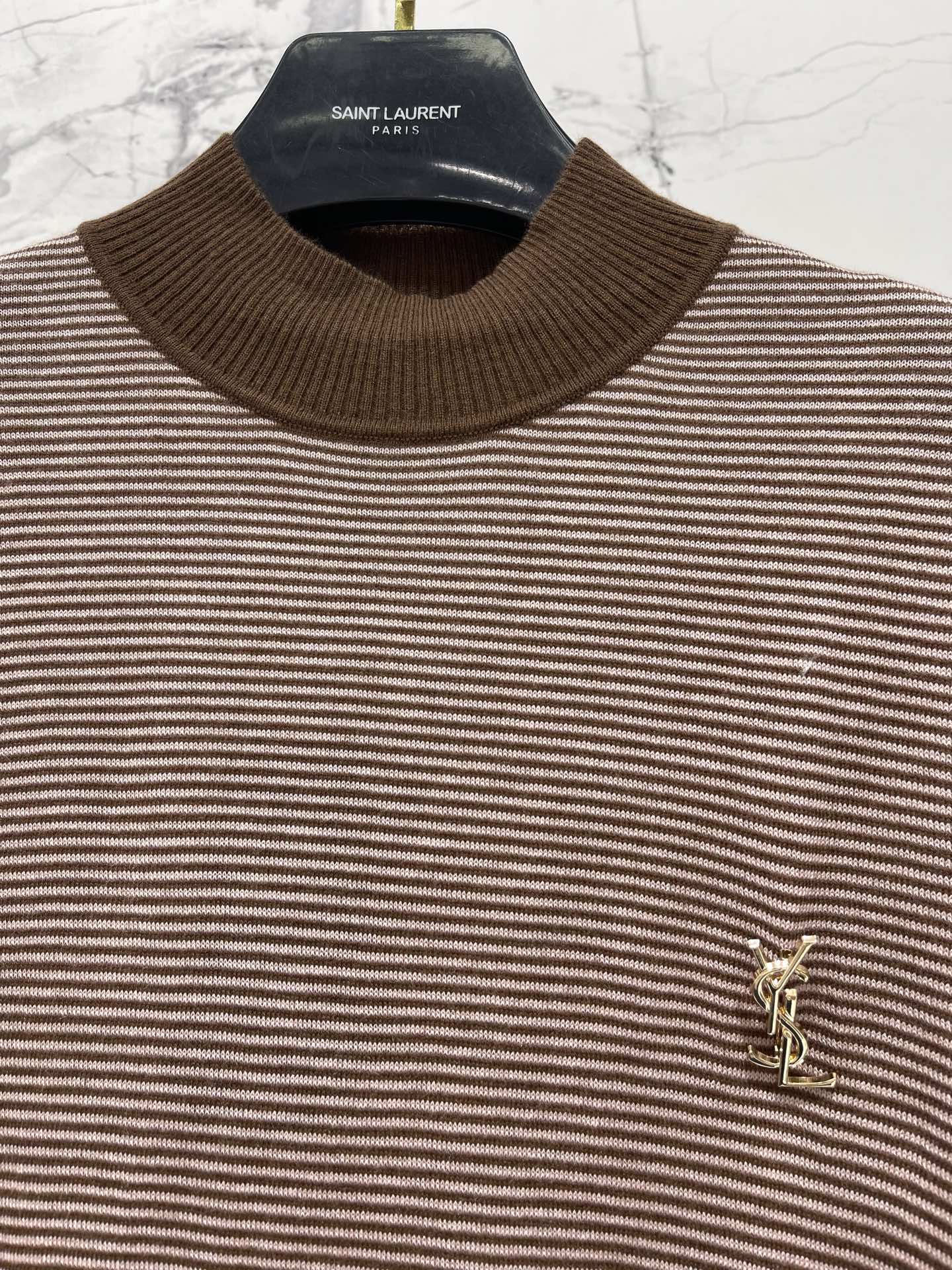 YSL 26S SHORT-SLEEVE MOCK NECK KNIT TOP 488