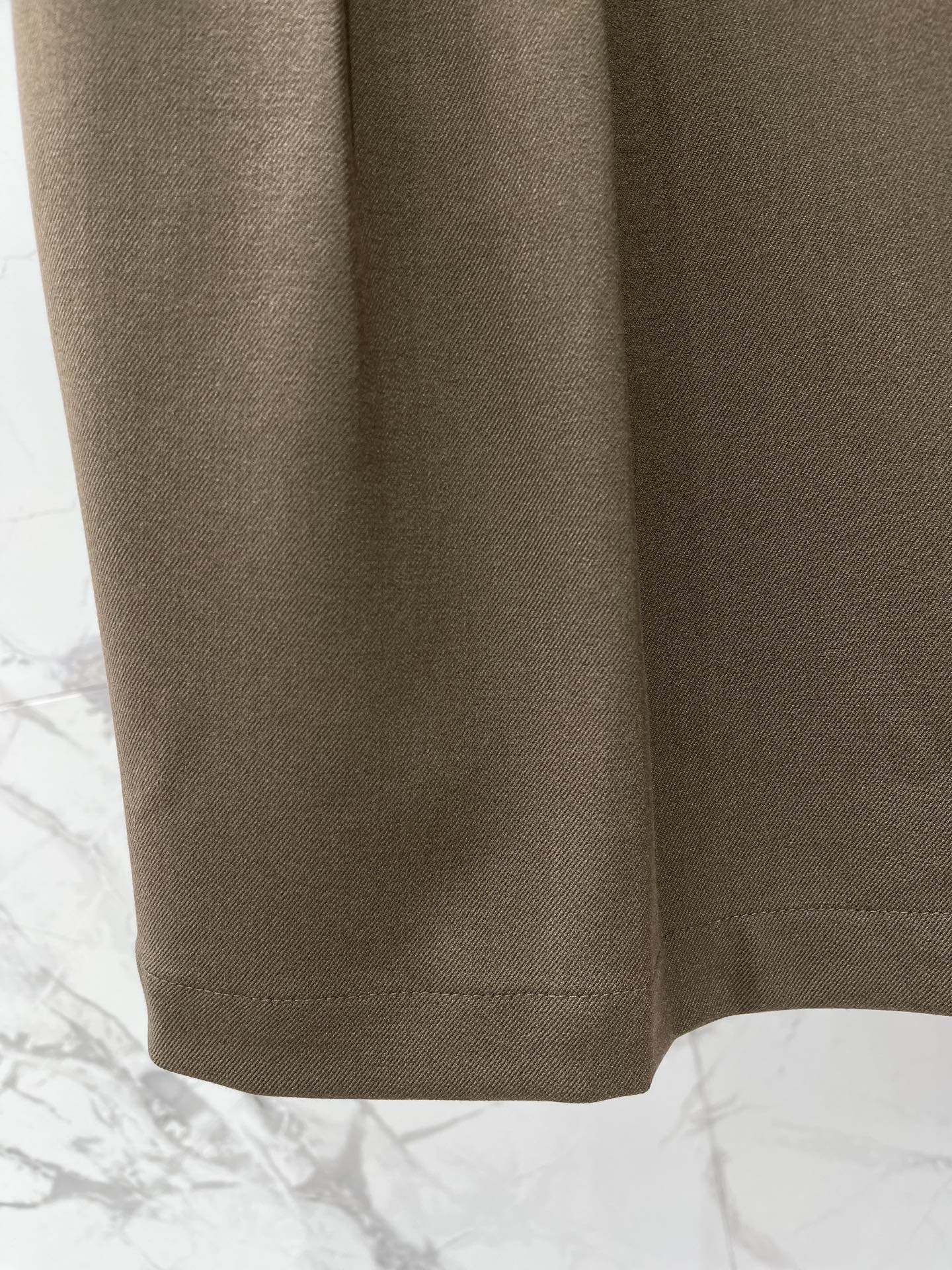 YSL 26S PLEATED BERMUDA SHORTS 455