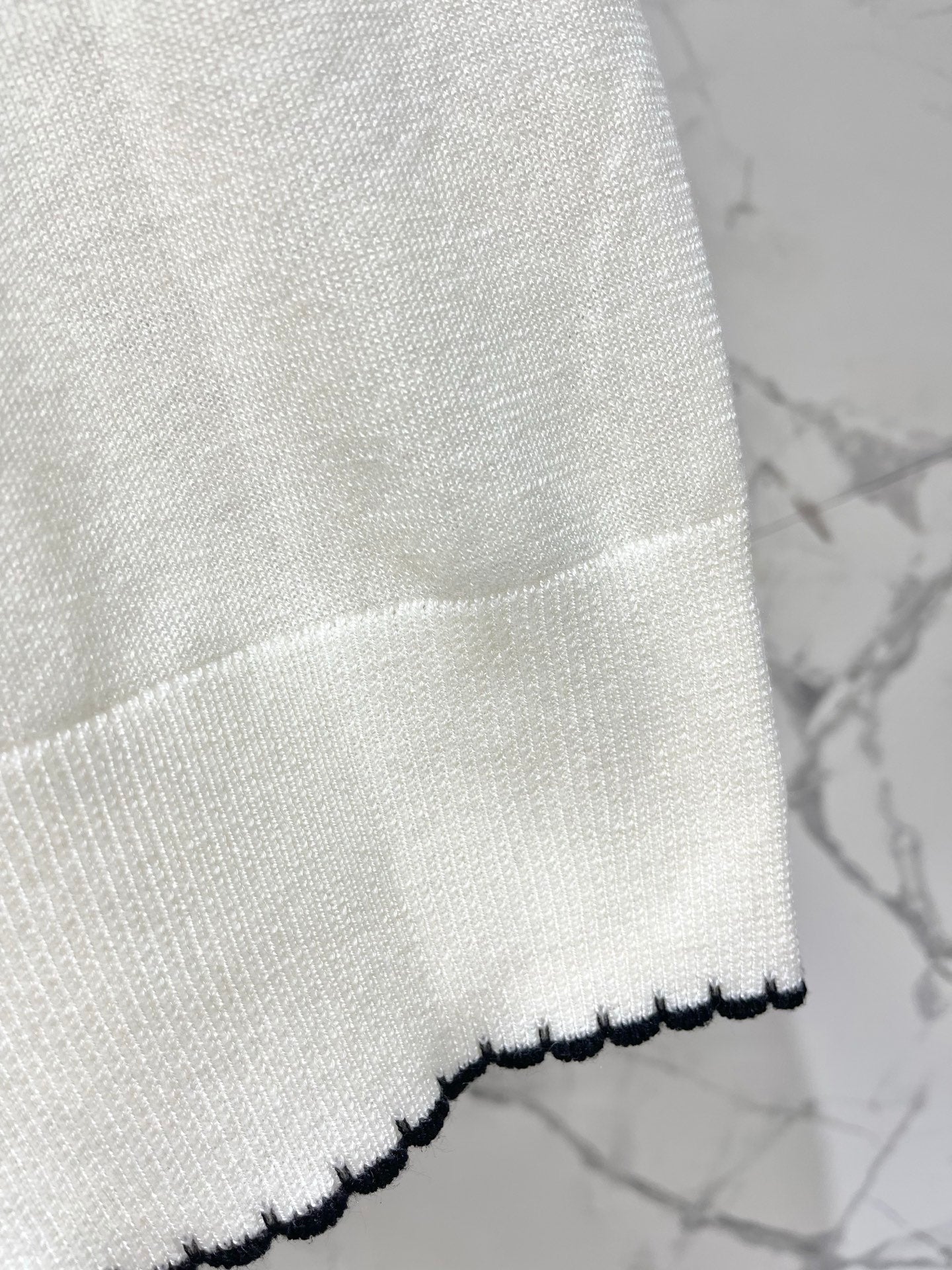 MIUMIU 26S SLEEVELESS KNIT TOP 1438