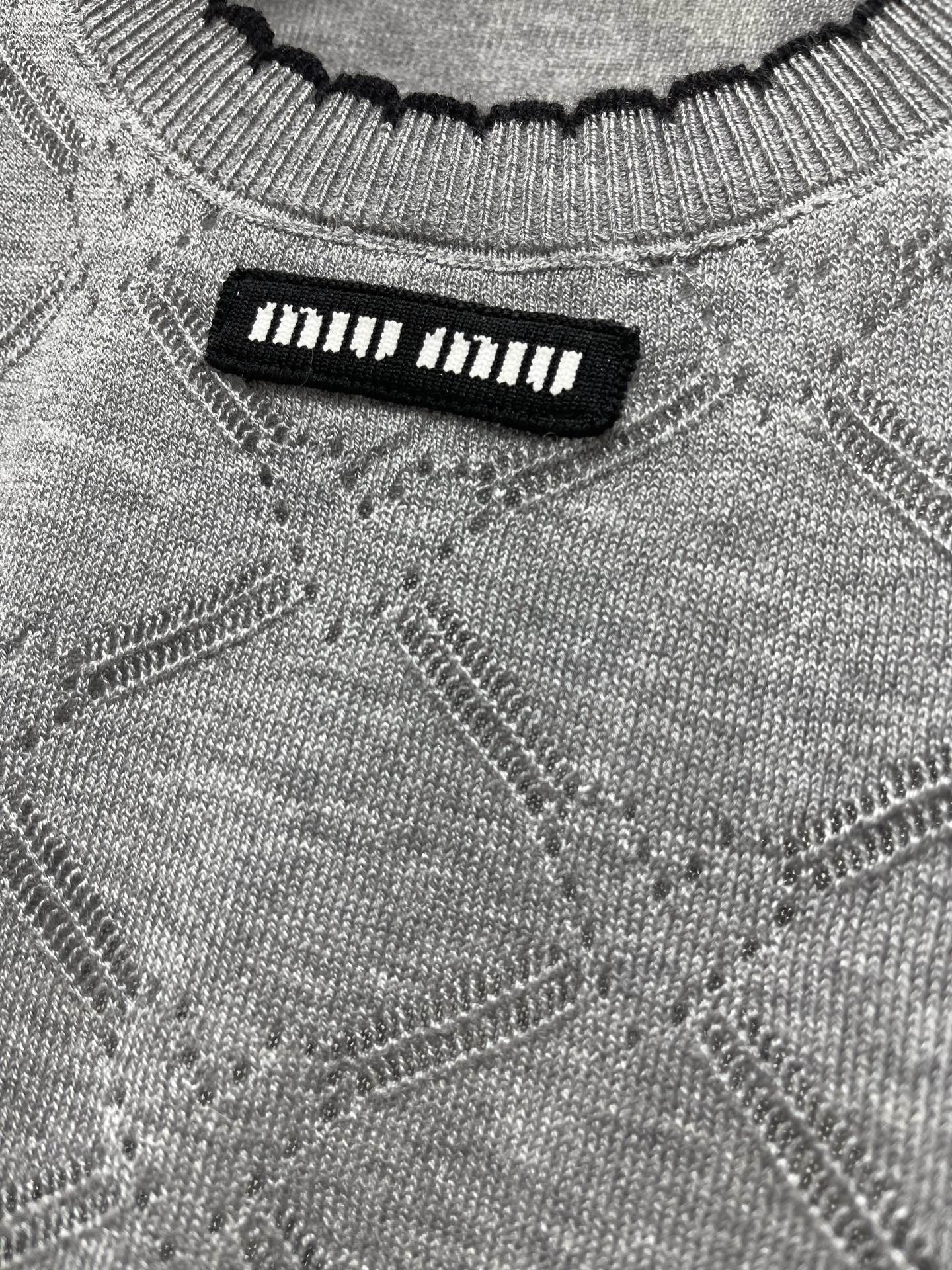 MIUMIU 26S SLEEVELESS KNIT TOP 1435