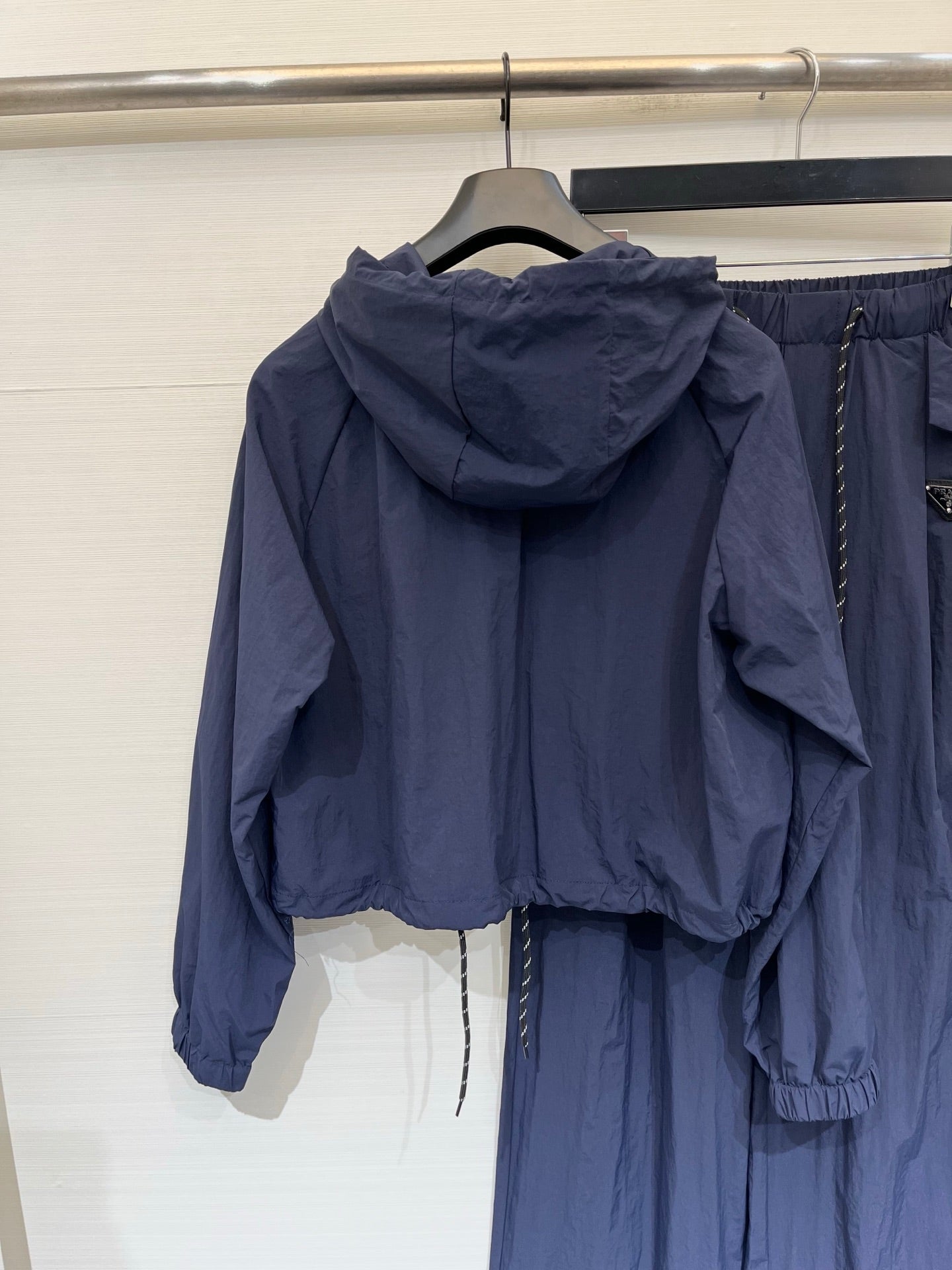 PRADA 26S JACKET AND STRAIGHT-LEG PANTS SET 1033