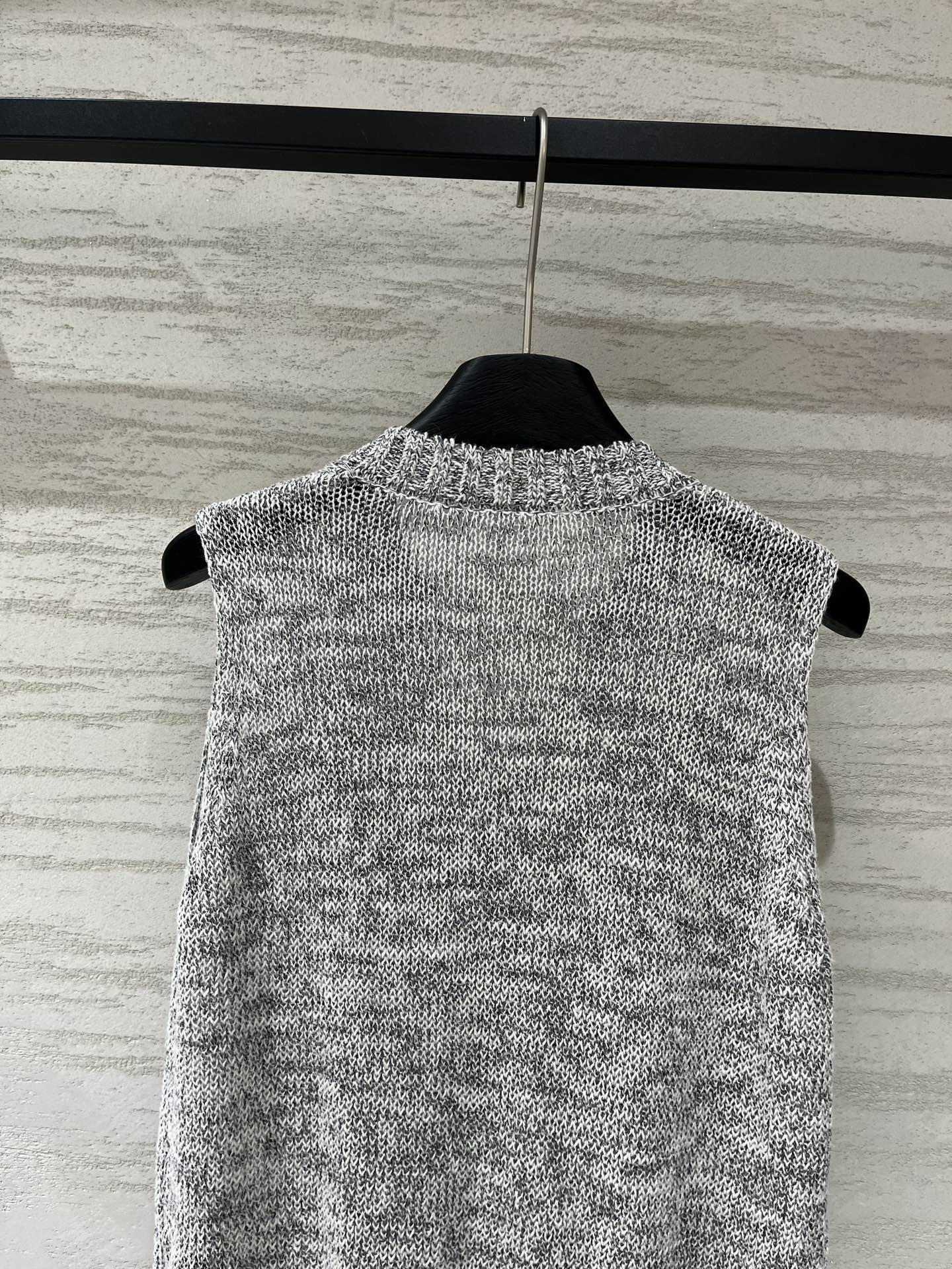 PRADA 26S SLEEVELESS KNIT VEST 1186
