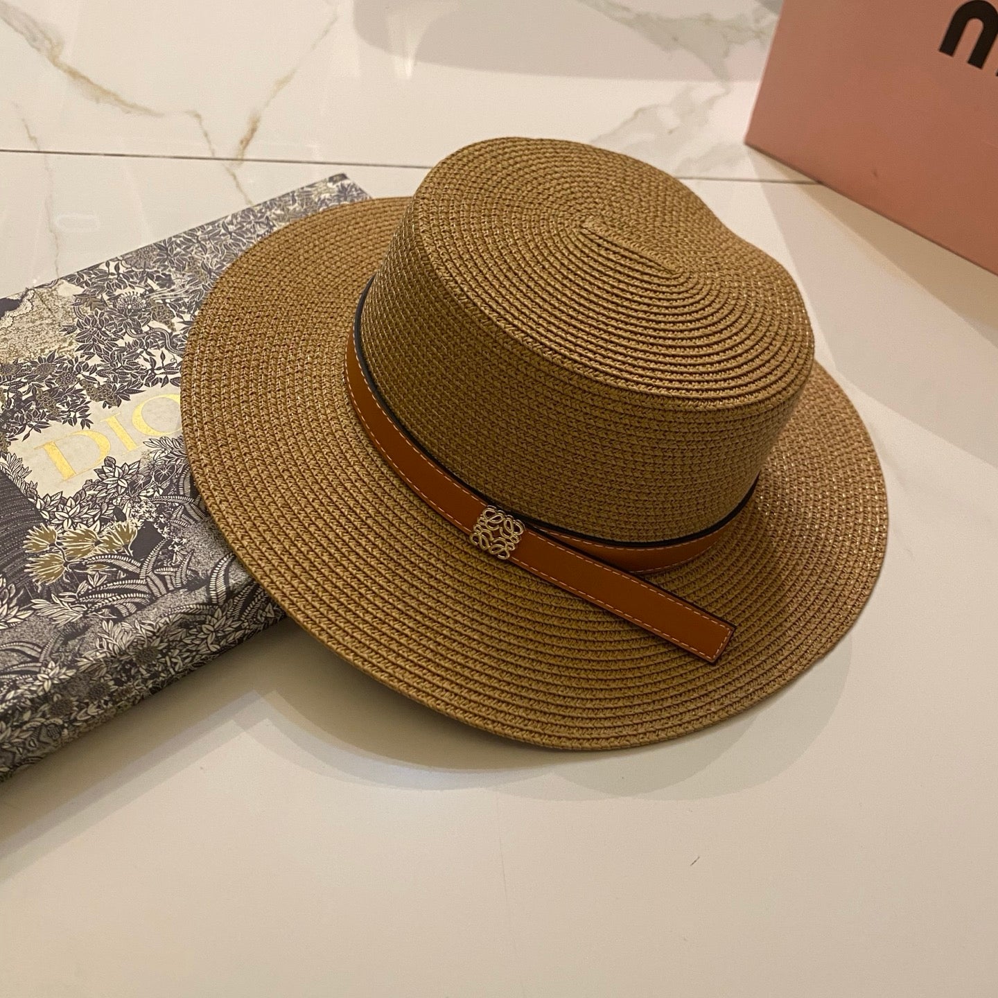 LOEWE 26S BRIM STRAW HAT STYLE 162