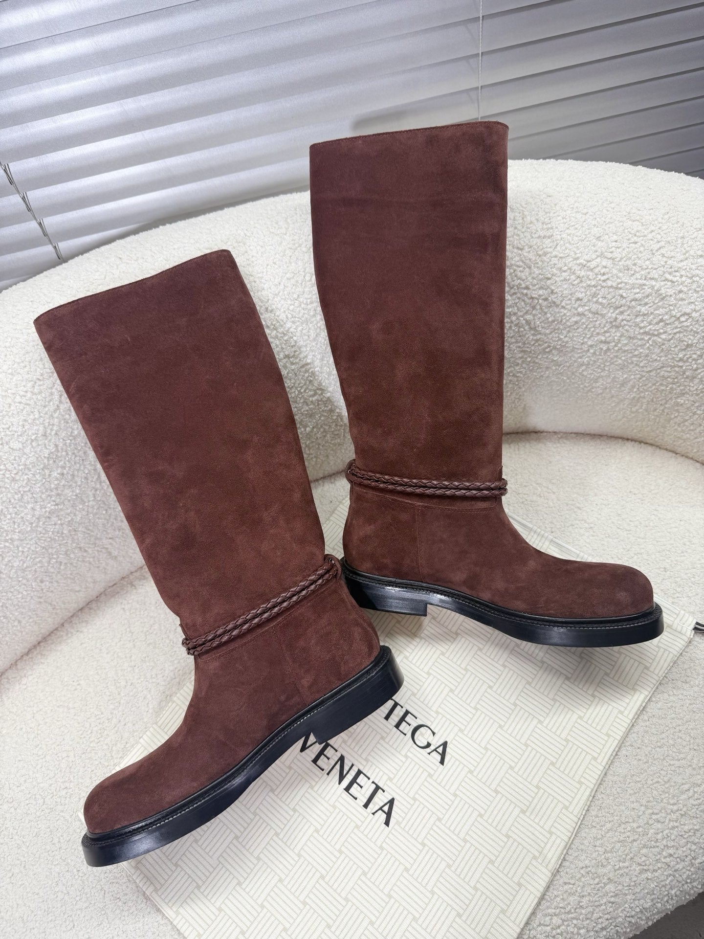 BOTTEGA VENETA 26S TALL BOOTS IN BROWN SUEDE WITH ROPE DETAIL