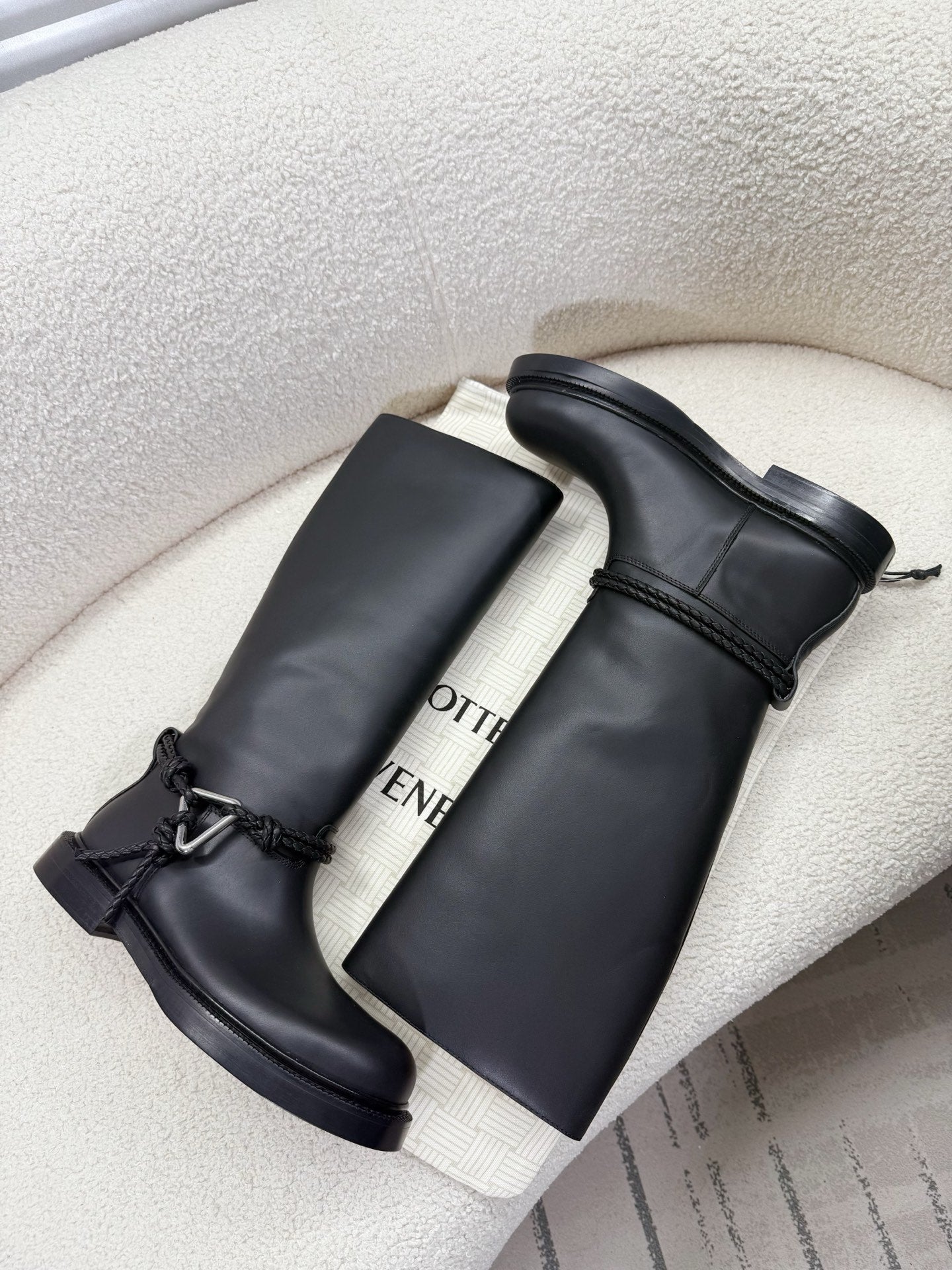 BOTTEGA VENETA 26S TALL BOOTS IN BLACK CALFSKIN WITH ROPE DETAIL