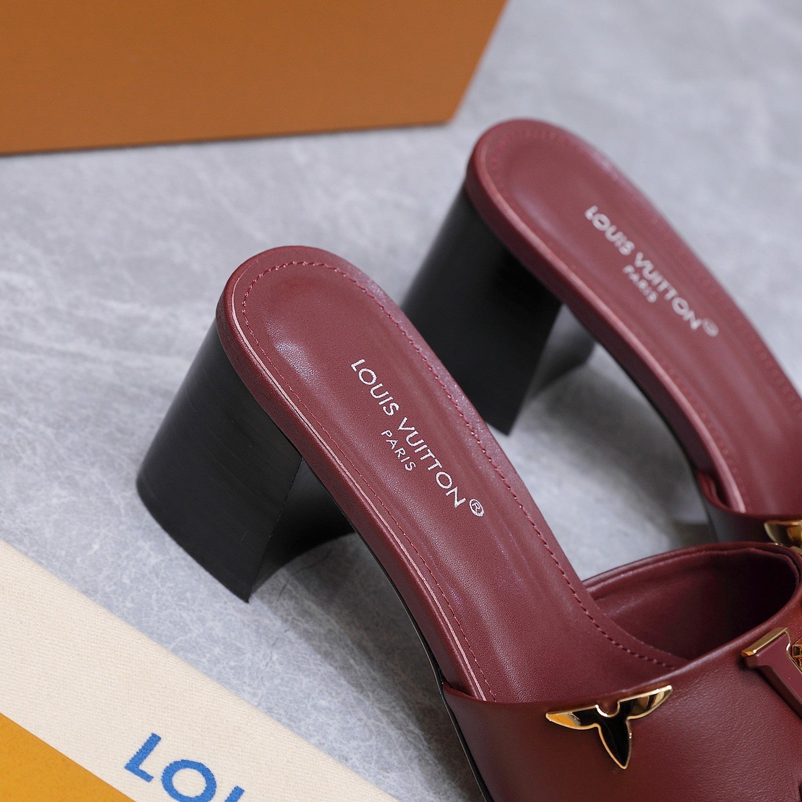 LV 26S BLOCK HEEL MULE SANDALS 55MM IN WINE RED CALFSKIN GOLD HARDWARE