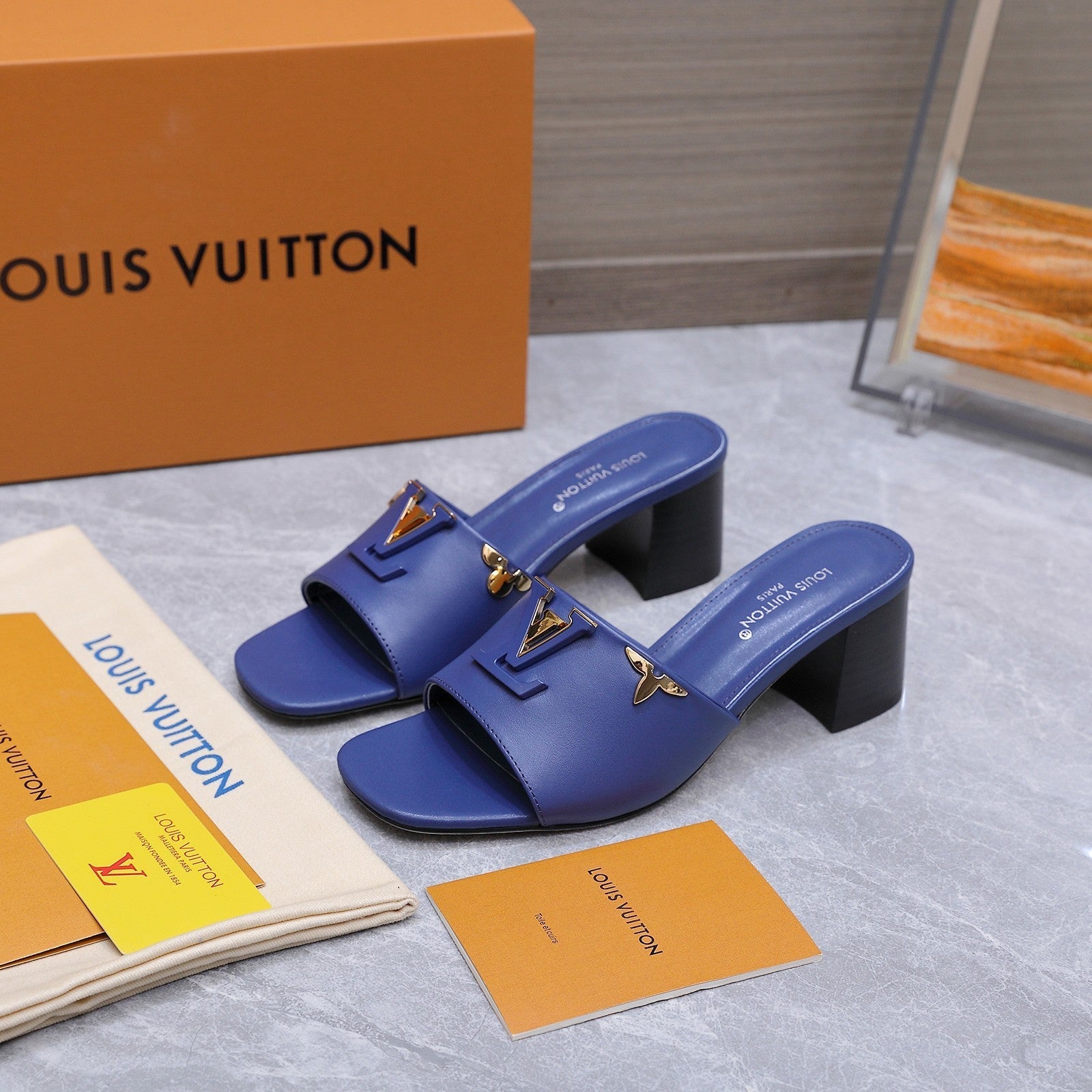 LV 26S BLOCK HEEL MULE SANDALS 55MM IN DARK BLUE CALFSKIN GOLD HARDWARE