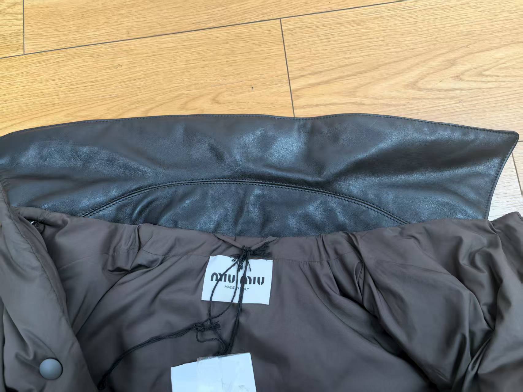 MIUMIU PUFFER JACKET STYLE 255