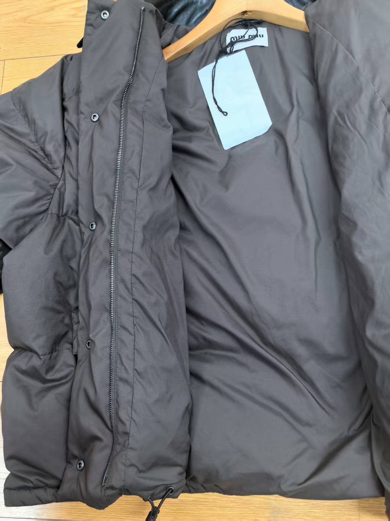 MIUMIU PUFFER JACKET STYLE 255