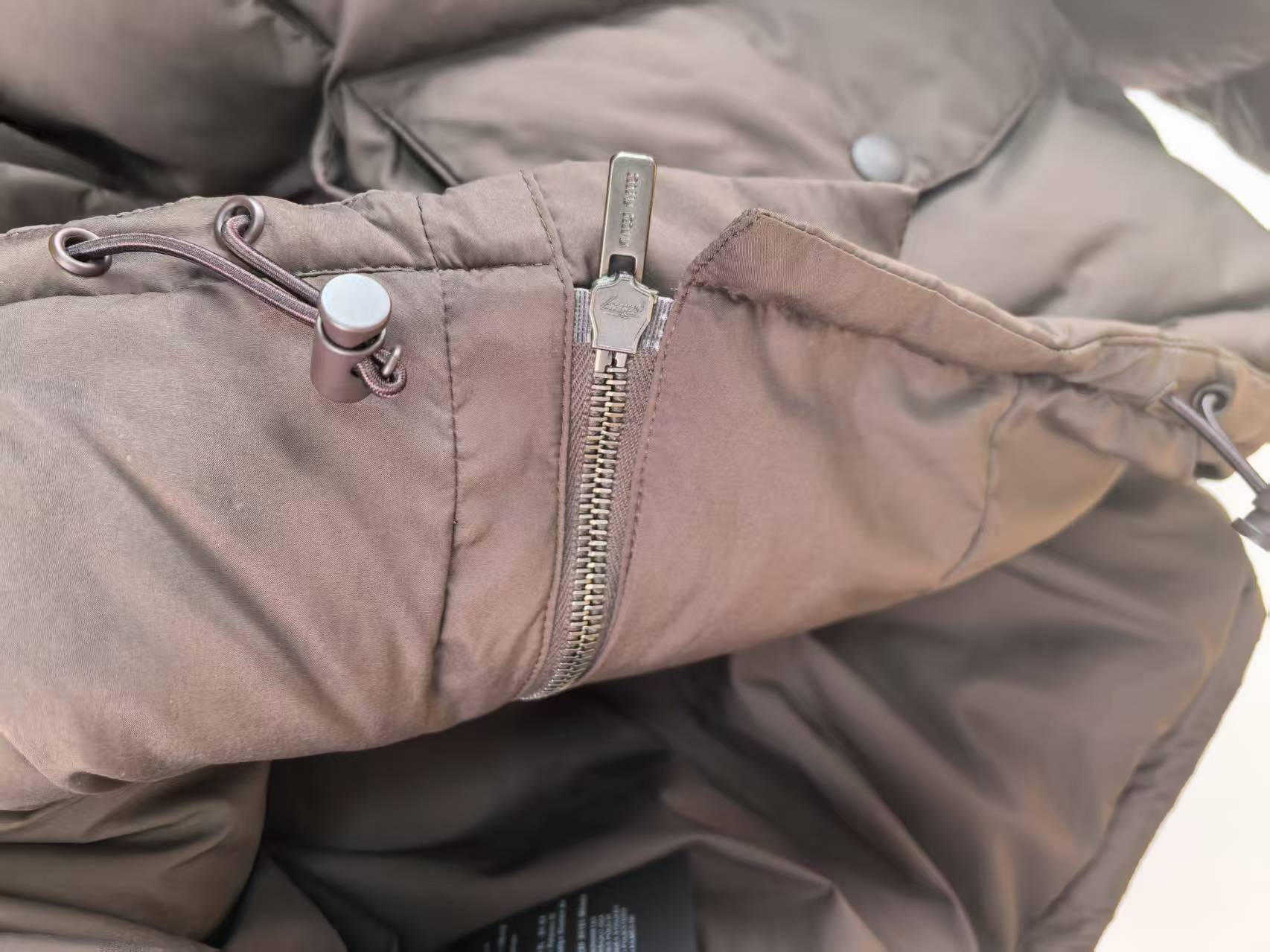 MIUMIU PUFFER JACKET STYLE 255