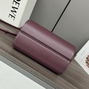 CYLINDER BAG 25 IN WINE PURPLE CALFSKIN