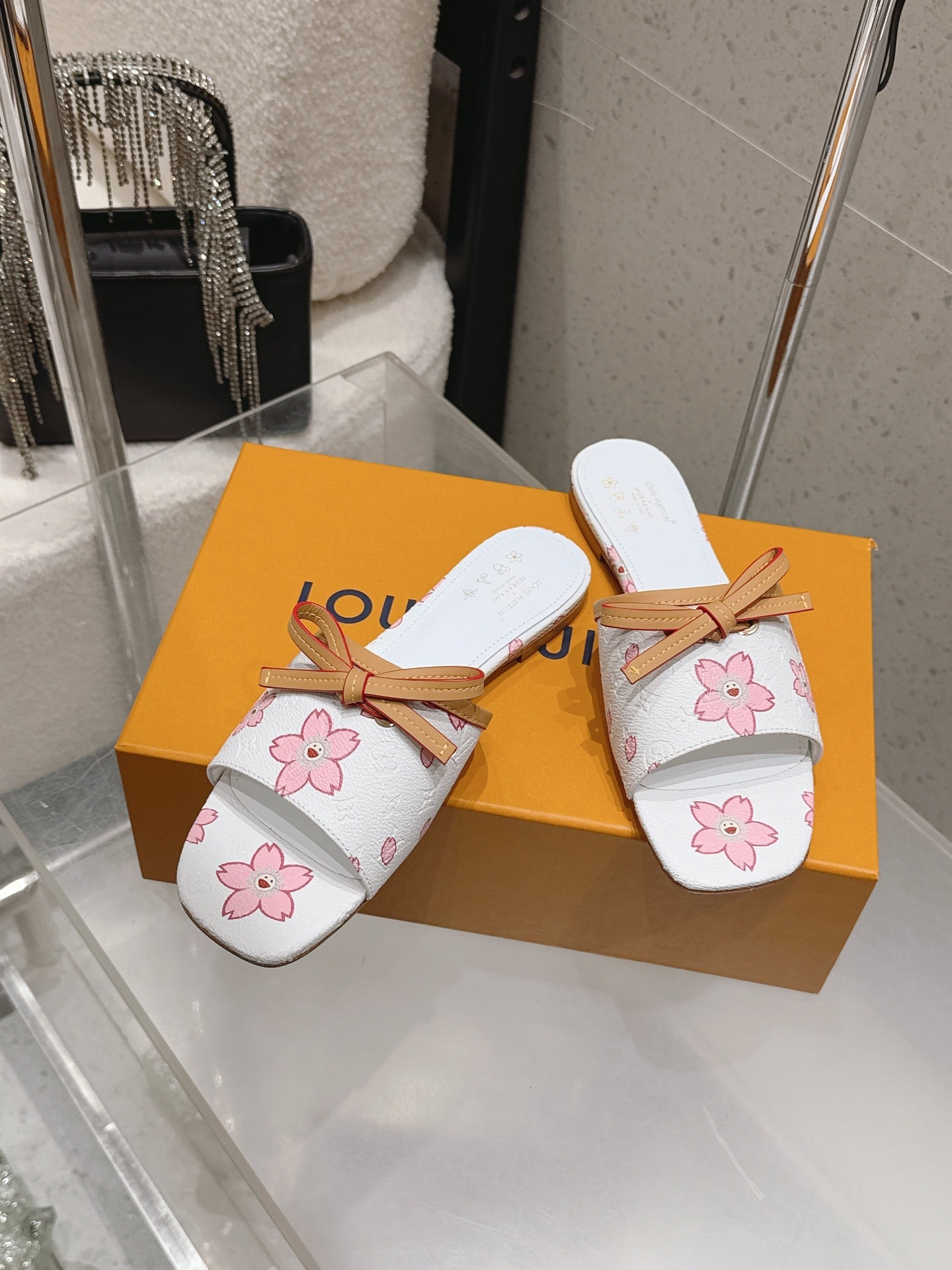 LV 26S FLAT SLIDES IN WHITE CANVAS WITH PINK BLOSSOM PRINT