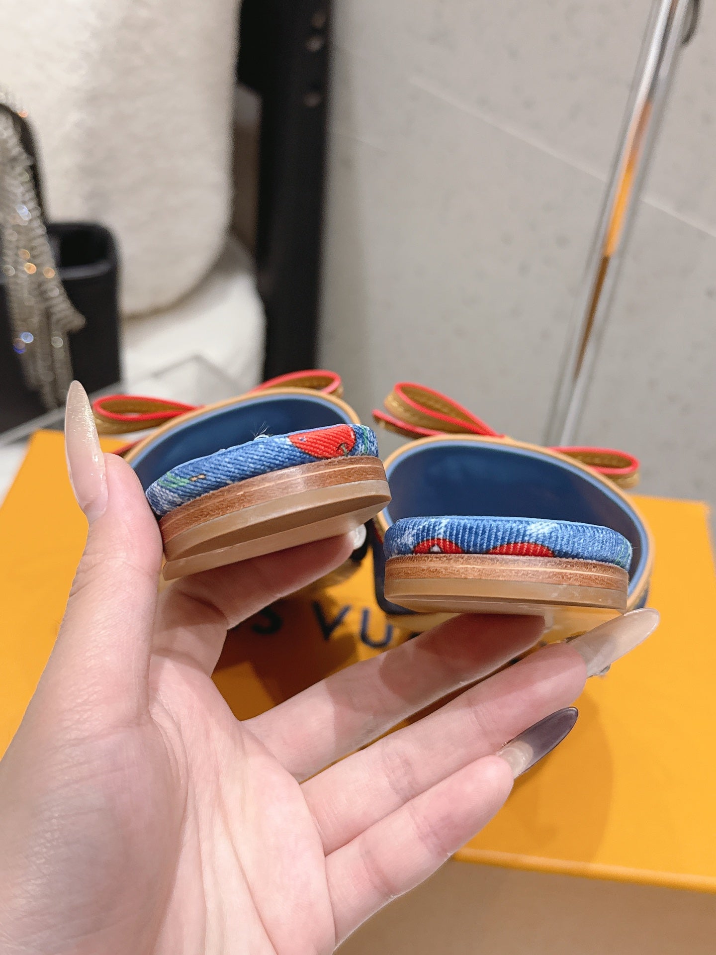 LV 26S FLAT MULE SANDALS IN BLUE MONOGRAM DENIM WITH CHERRY PRINT