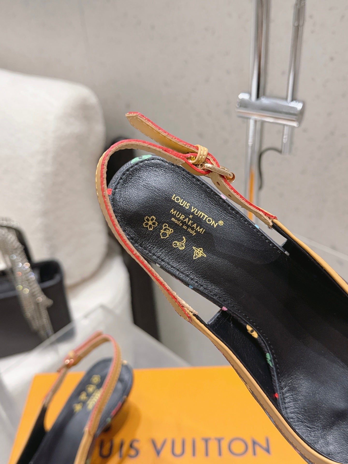 LV 26S SLINGBACK PUMPS IN BLACK MULTICOLOR MONOGRAM CANVAS WITH CALFSKIN BOW