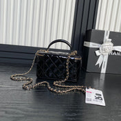 CHANEL 25S VANITY CASE 17 IN BLACK PATENT CALFSKIN GOLD HARDWARE