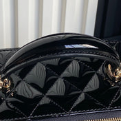 CHANEL 25S VANITY CASE 17 IN BLACK PATENT CALFSKIN GOLD HARDWARE