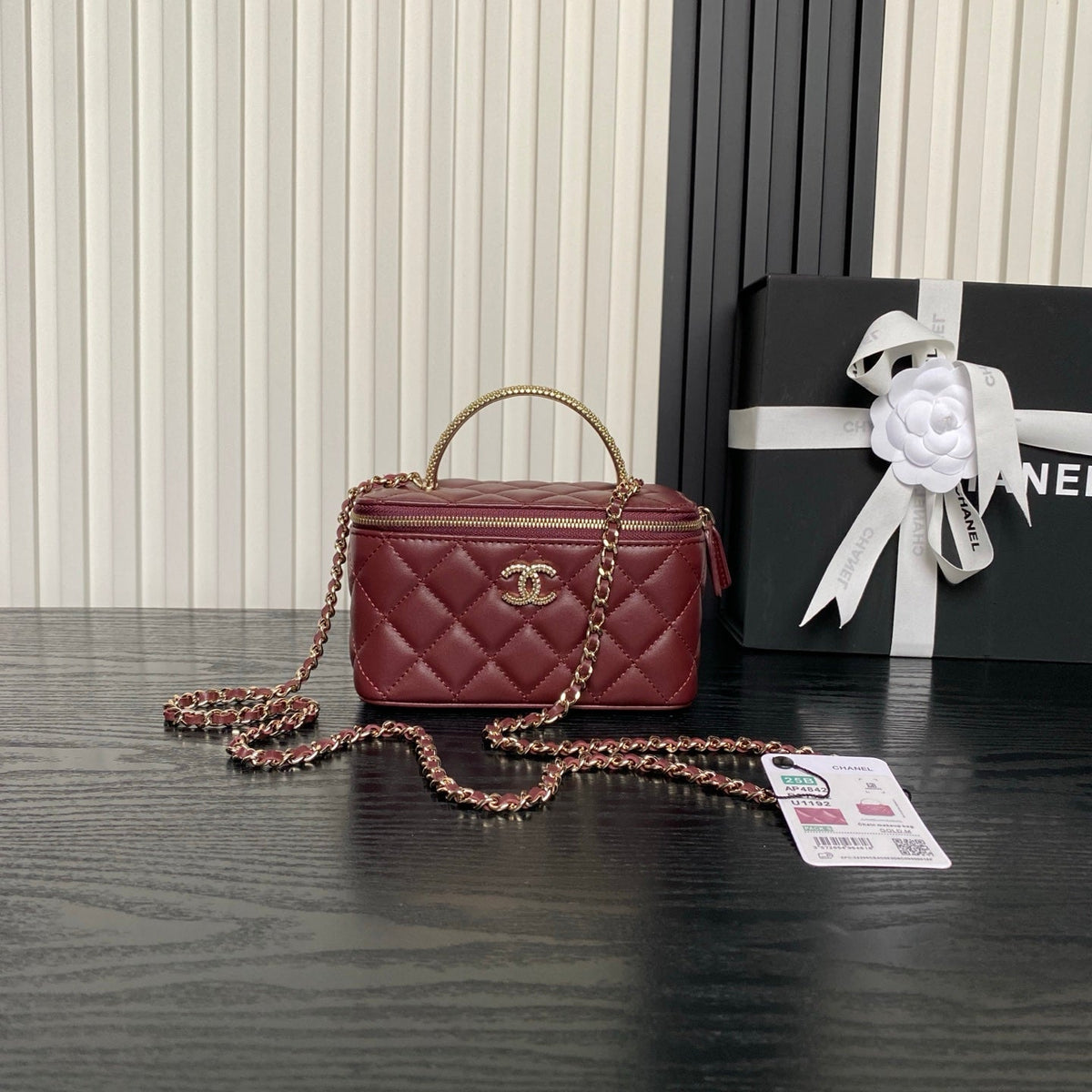 CHANEL 25S VANITY BAG 17 IN DARK RED LAMBSKIN WITH GOLD HARDWARE