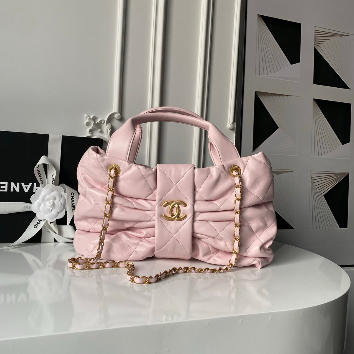 CHANEL 25S BOW BAG 38 IN PINK LAMBSKIN WITH GOLD HARDWARE
