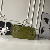 CHANEL 26S CC LOGO SHOULDER BAG 32 IN OLIVE GREEN CROCODILE-EMBOSSED CALFSKIN GOLD HARDWARE