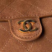 CHANEL 26S BARREL CLUTCH WITH CHAIN 23 IN CARAMEL BROWN SUEDE AND CALFSKIN GOLD HARDWARE