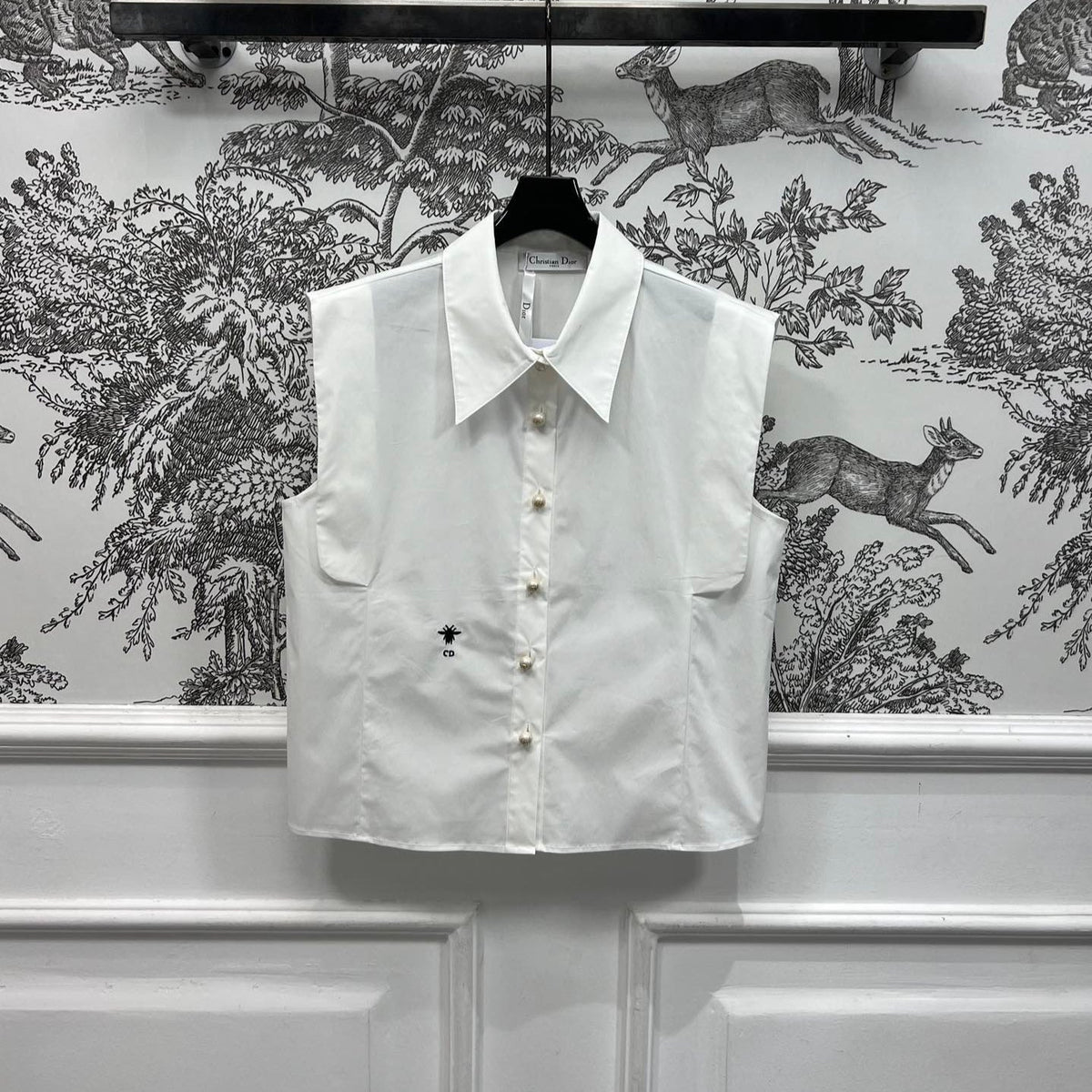 DIOR SLEEVELESS SHIRT 268580