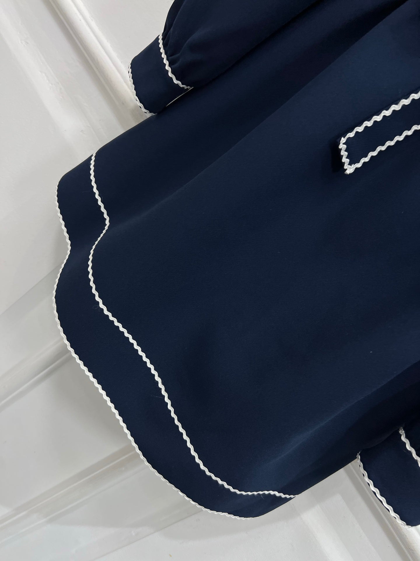 VALENTINO LONG-SLEEVE PUSSY-BOW DRESS 274583