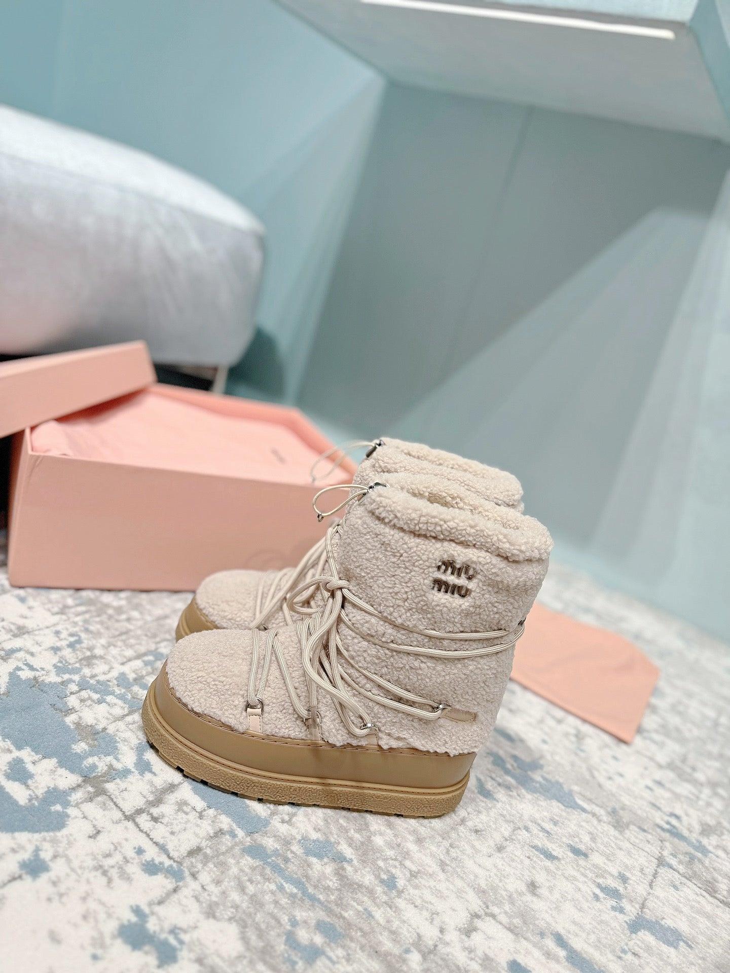 MIUMIU 26S ANKLE SNOW BOOTS IN BEIGE WOOL