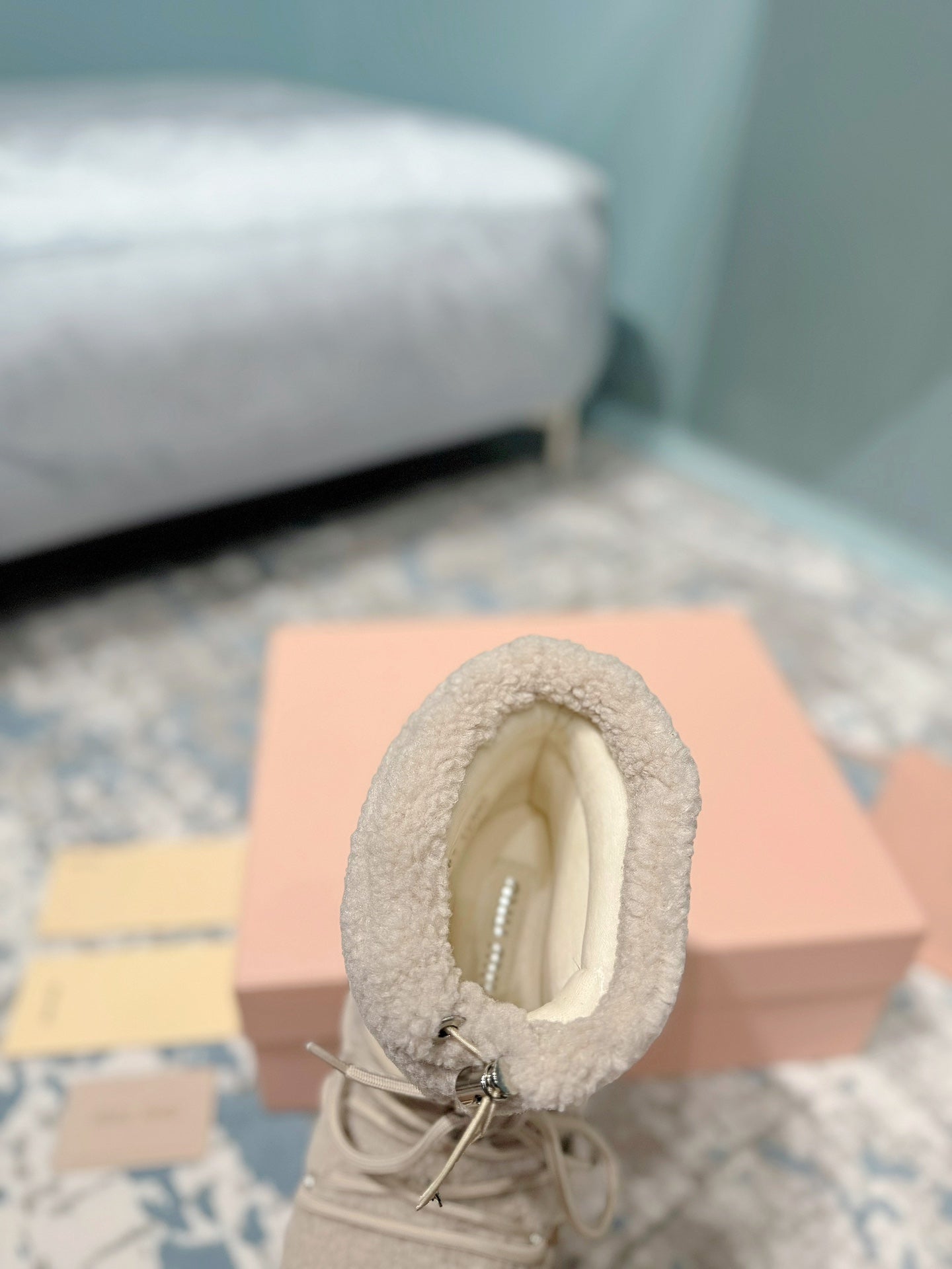 MIUMIU 26S ANKLE SNOW BOOTS IN BEIGE WOOL