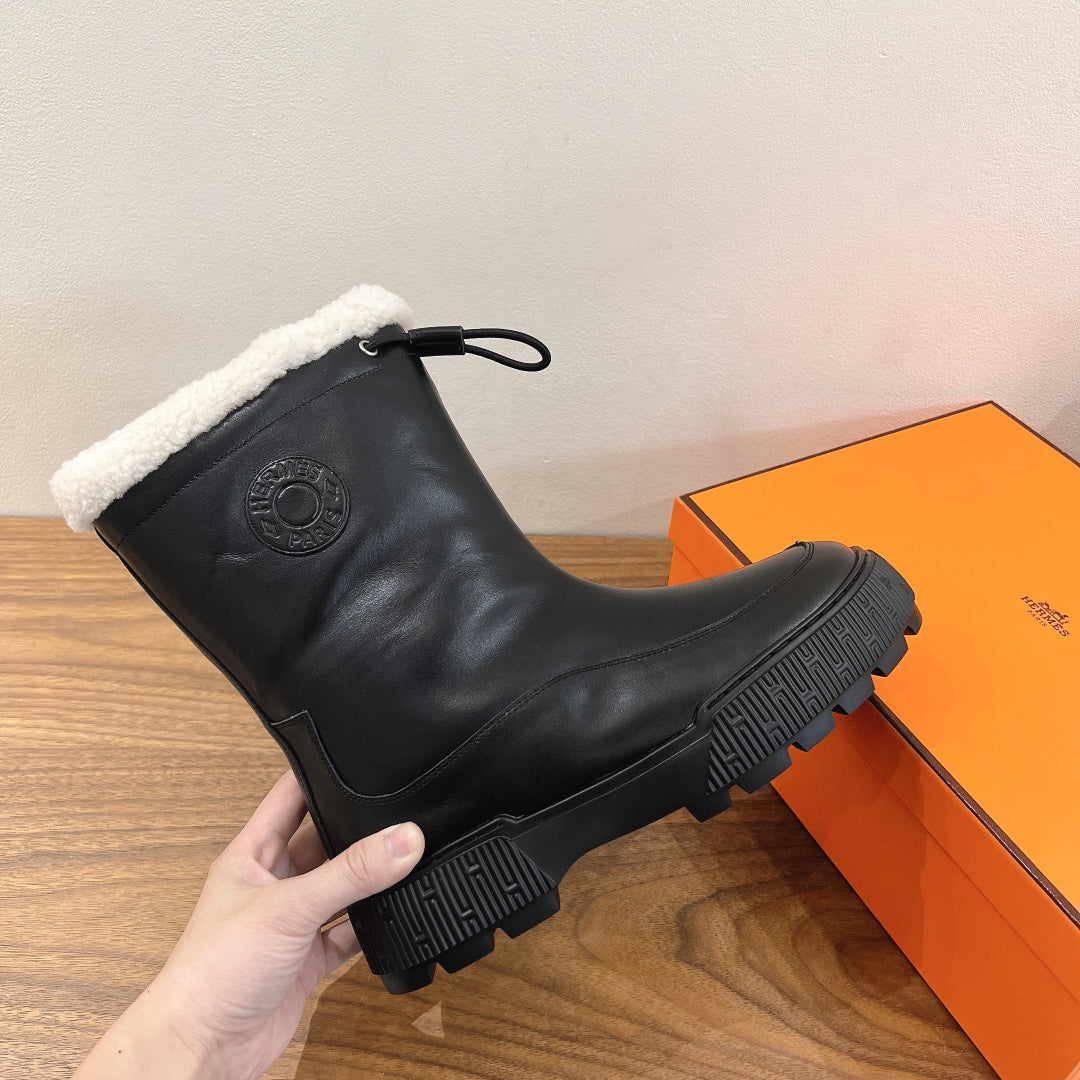 HM 26S SHEARLING DRAWSTRING BOOTS IN BLACK CALFSKIN