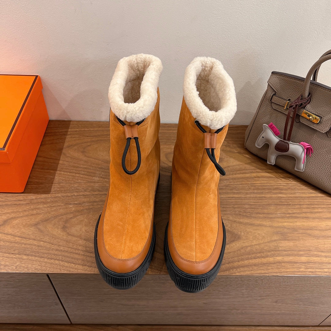 HM 26S SHEARLING DRAWSTRING BOOTS IN CAMEL BROWN SUEDE
