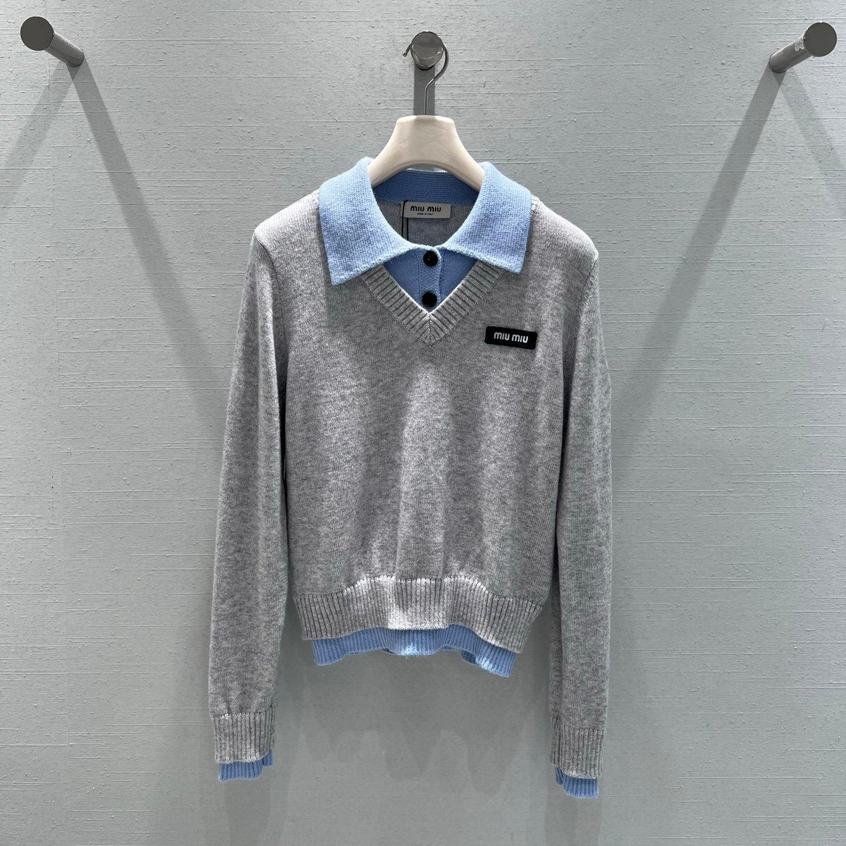 MIUMIU SWEATER STYLE 644