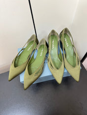 CUT-OUT BALLERINAS IN OLIVE GREEN SATIN